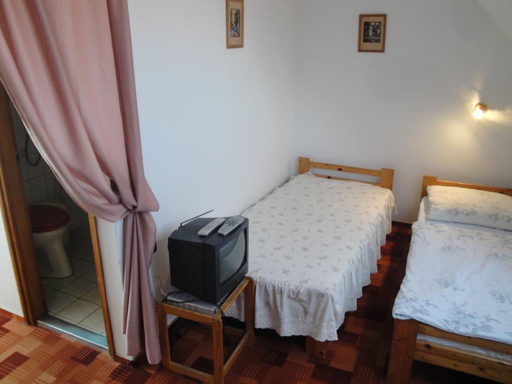 Guest House Ringhofer Vendeghaz Sopron Rum bild
